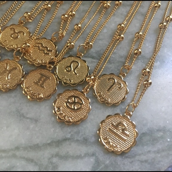 Zodiac sign coin pendant necklace - Picture 7 of 12